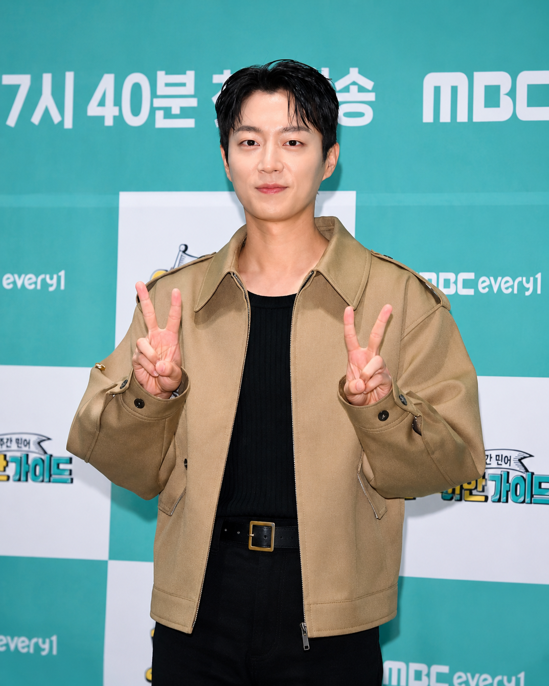 Yoon Doo Joon to Host New Show 'Fandom Stage' on Wavve