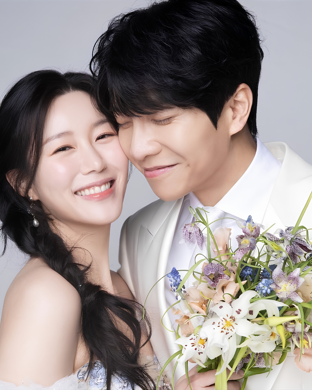 Lee Seung Gi and Lee Da In Welcome Second Child After 3 Years of Marriage