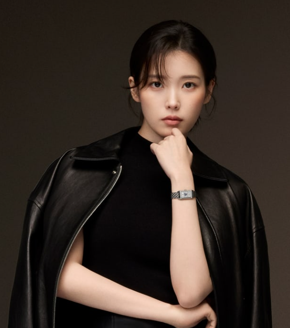 IU