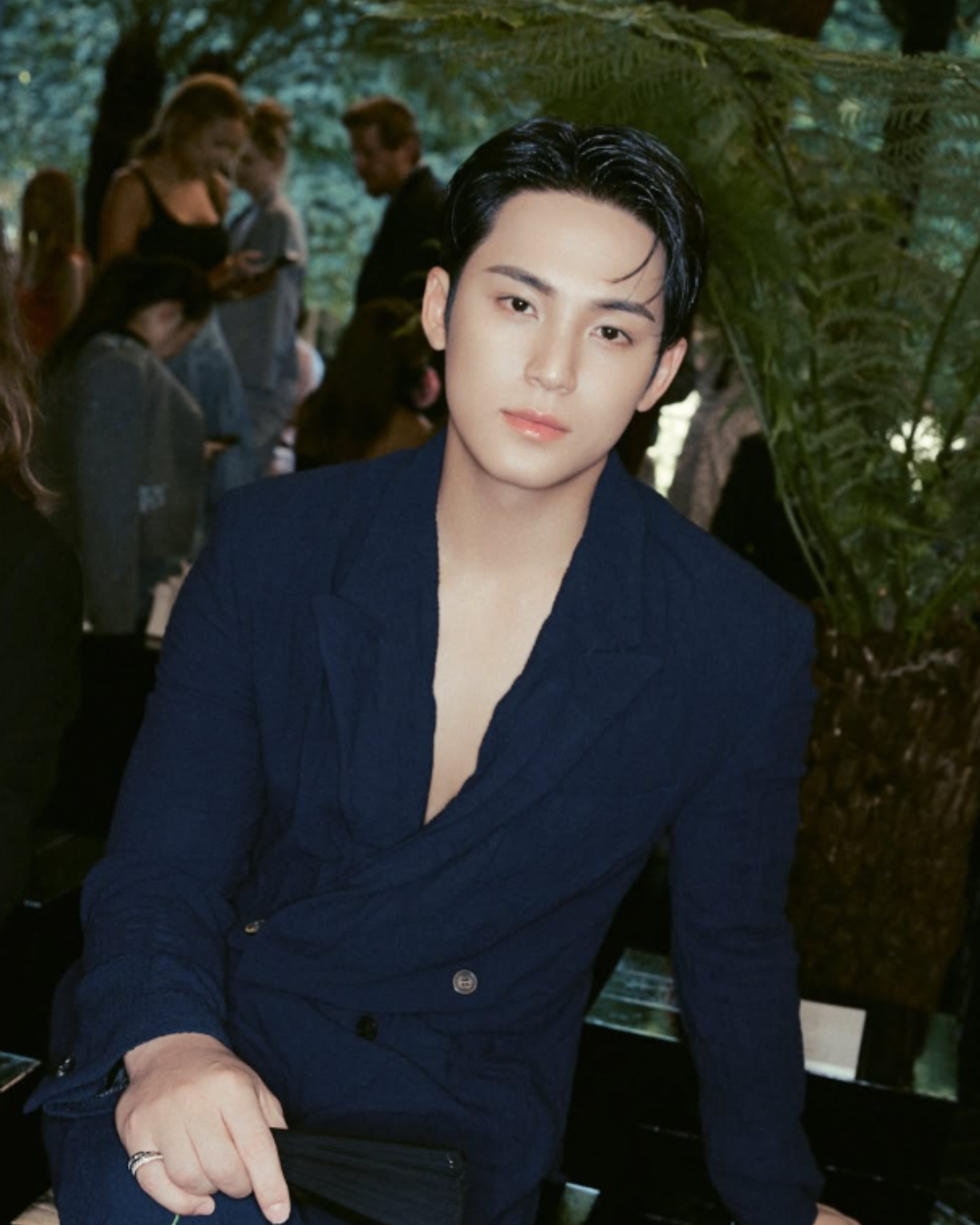 SEVENTEEN's Mingyu Disables Instagram Comments After Fans Criticize His Wrinkled Dior Haute Couture Look