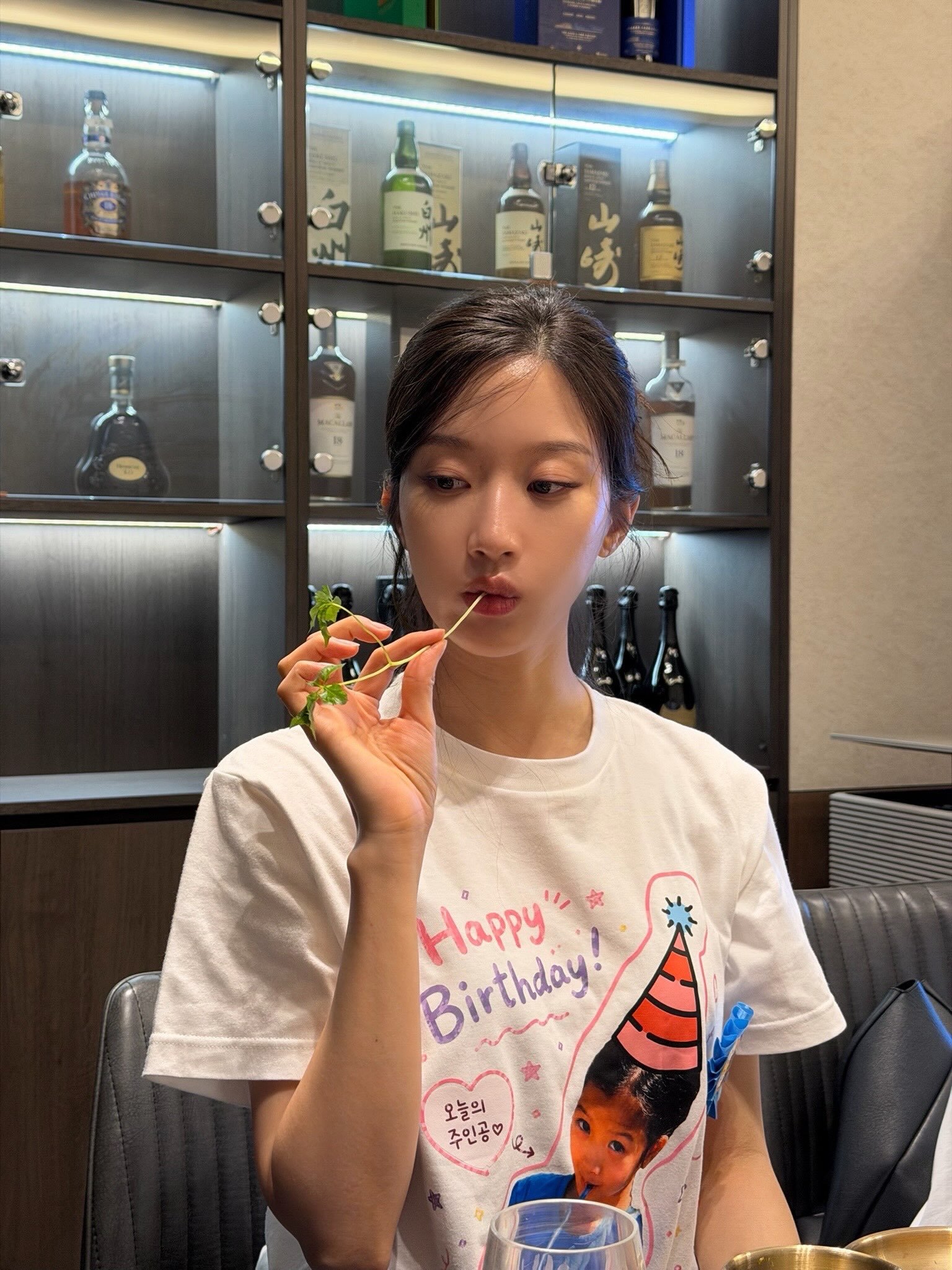 Mun Ka Young | INSTAGRAM @m_kayoung